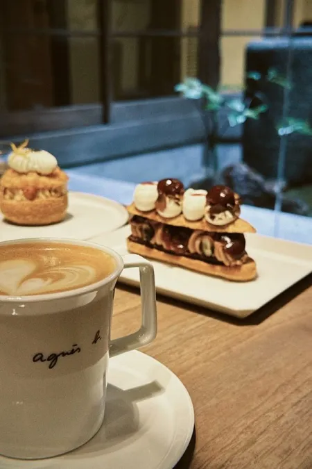 agnès b. Cafe Gion