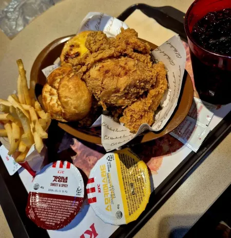 KFC 부산구서DT점