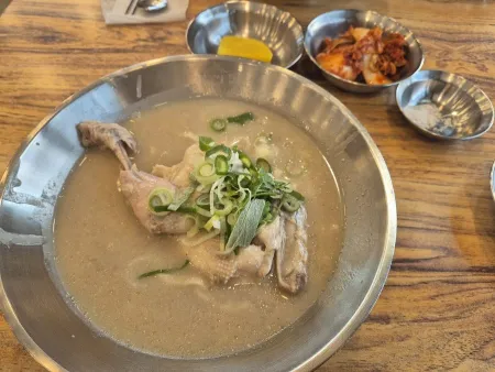Eonyang Dak Kalguksu Ilsan Branch