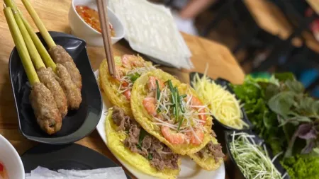 Bánh Xèo Tôm Nhảy Thanh Sang