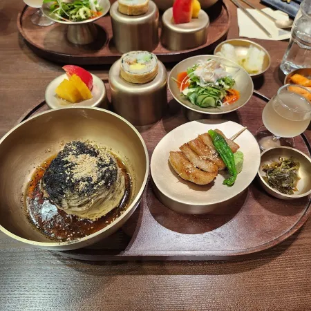 Memil Danpyeon - Yeouido