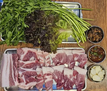 흑백식당