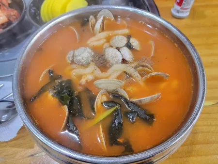 서우얼큰칼국수