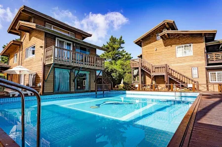 Dyne Resort