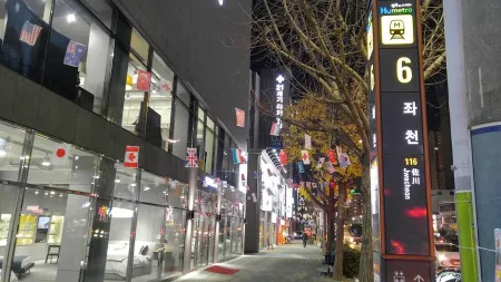 Jwacheondong Furniture Street