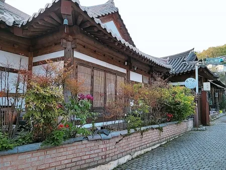 Royal Room of King (Wangyijiml Hanok Hotel)