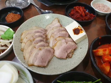 Myeongga Dwaeji Gukbap