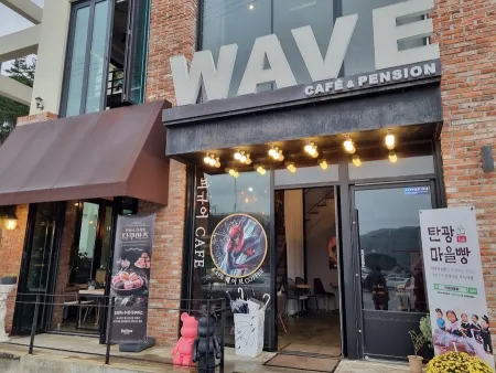 wave