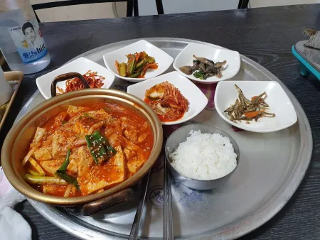 Uri Sikdang