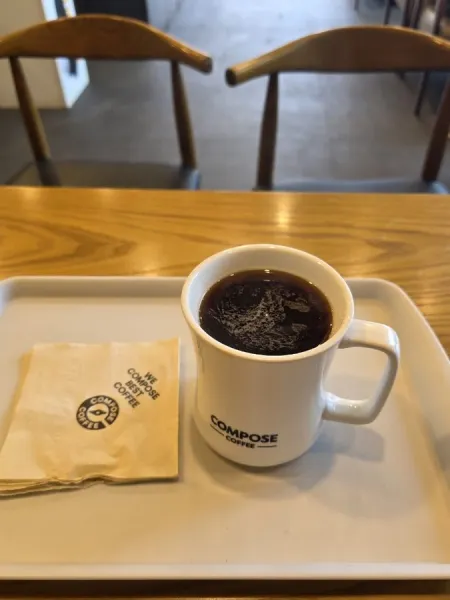 コンポズコーヒー チェジュハムドク店