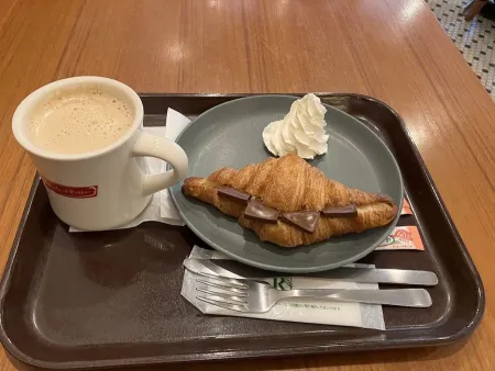 Café Croissant