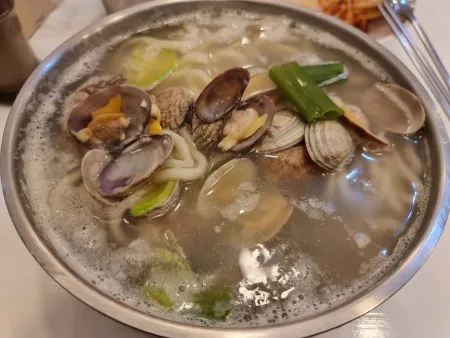 Saenggakboda Masinneun Jip