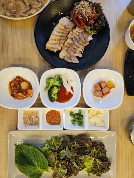 Daedeokgol Bossam Kalguksu