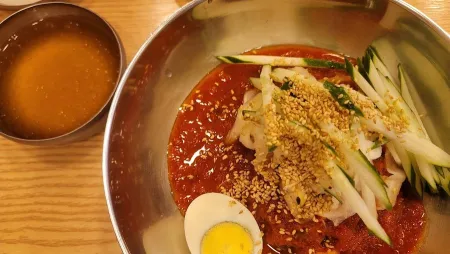 Samdae Naengmyeon Gubeundari Branch