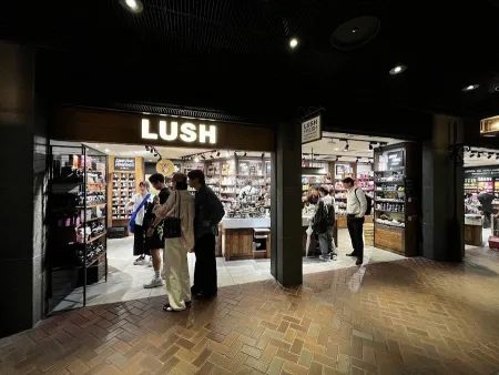 LUSH Tenjin Underground Street