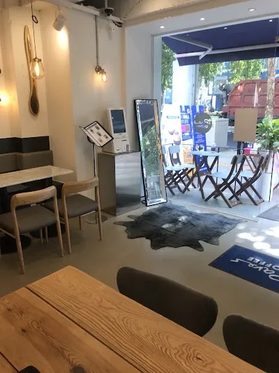 Ipabes Coffee Konkuk University 2nd Branch