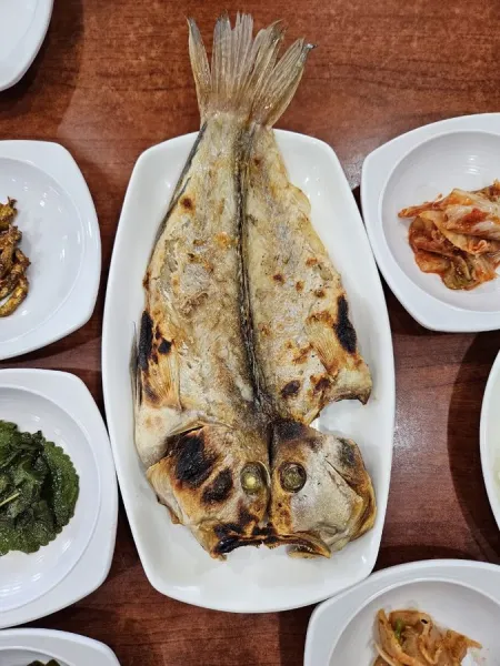 Hwayeonine Sikdang