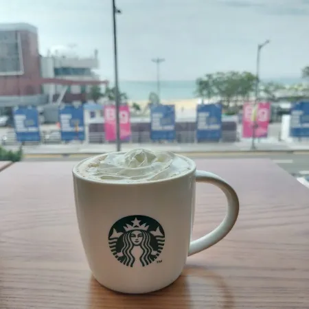 Starbucks Harbour Town