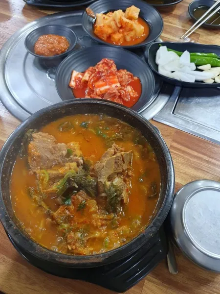 真國豬肉湯飯本店