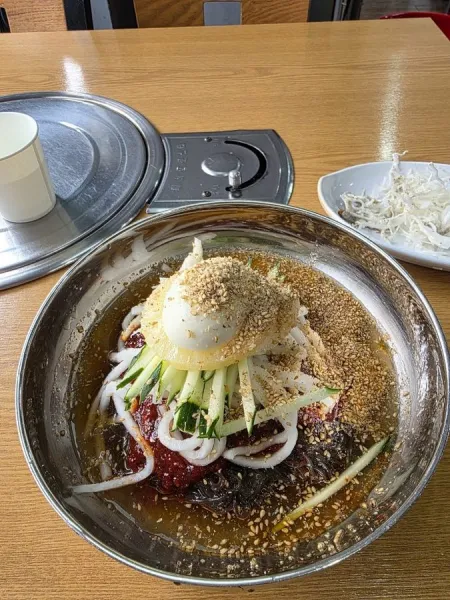이용선칡냉면