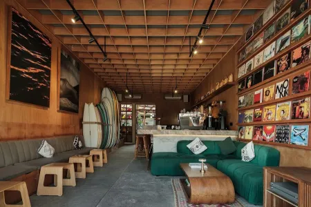 Analog Uluwatu | Cafe | Bar | Bistro