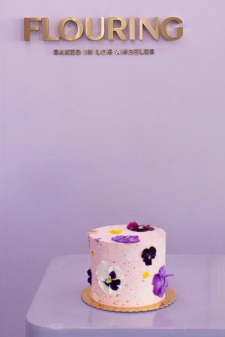 Flouring Cake Shop