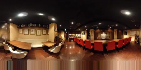 Bistro Champagne