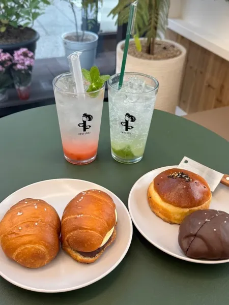 One Step Bakery Cafe Deokcheon Main Branch