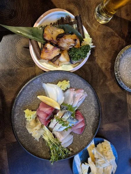 四月食堂