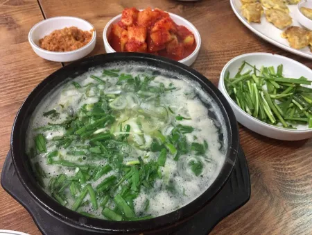 Kim Myeongja Gul Gukbap