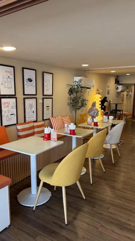 A LAFF CAFE AND BRUNCH