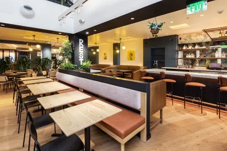 Hilltop Coffee + Kitchen - DTLA