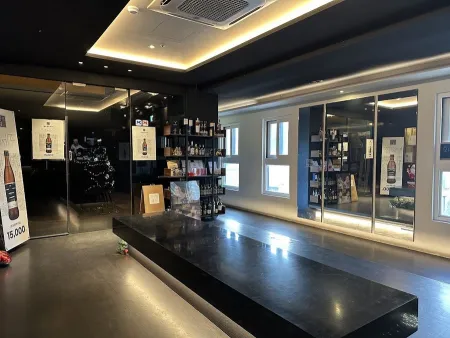 Poongro Black Jeju