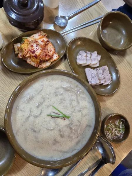 Elm 紫蘇刀削麵 本店