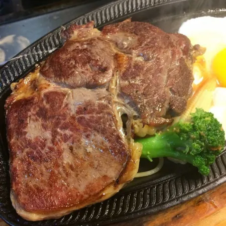 人从众厚切牛排(台北南陽店)