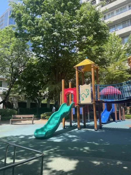 ヨクサムケナリ公園