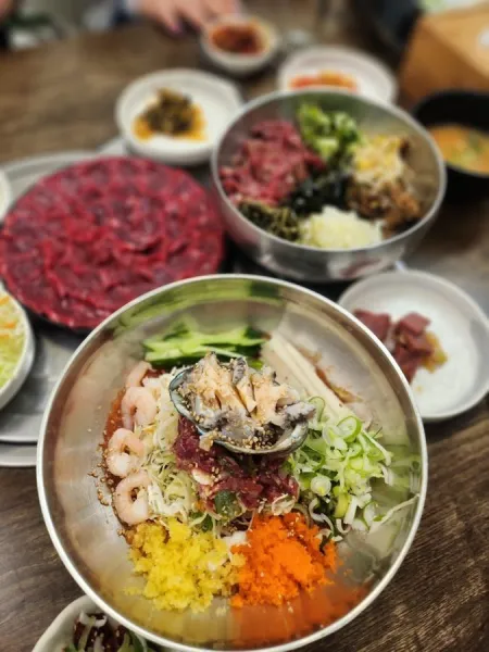 민정한우국밥