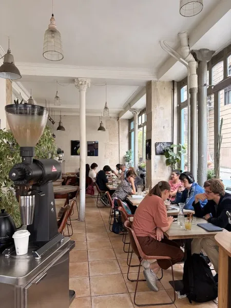 Strada Café
