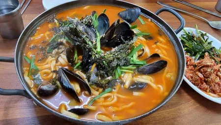 Sokcho Haemul Kalguksu