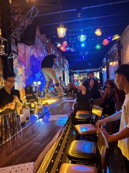 Havana Bar and Restaurant
