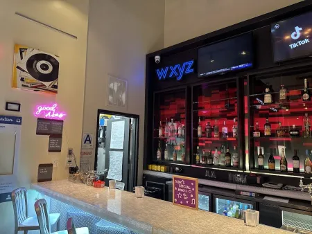 W XYZ Bar and Lounge at Aloft Manhattan Downtown