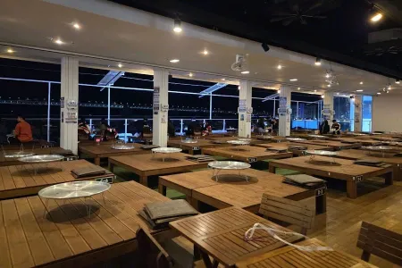 Gwangalli Beach Park X Sacheol Yajang