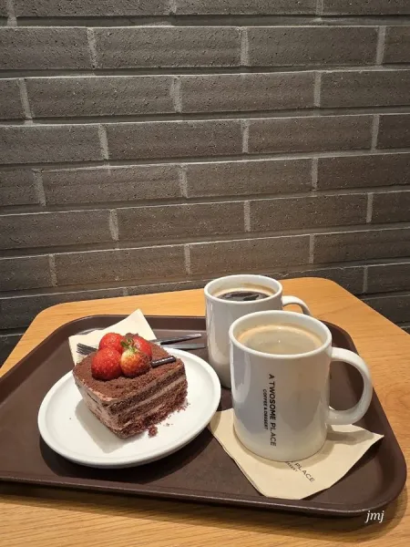 Twosome Place Suwon Station Rodeo Branch