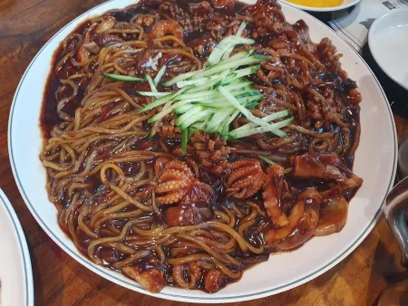 東興館
