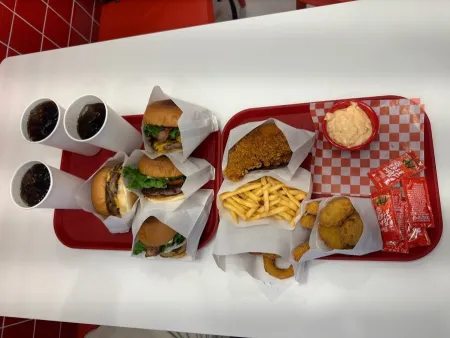 FREDDY BURGER