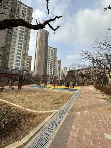 Janggogae Park