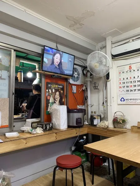 Yongmun Market Guksu