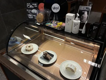 Vinyl Cheonan Branch