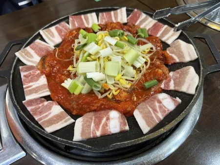 Jjigaen Jjukkumi Yongsan Yongmun Market Branch