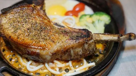 牛牛捏捏西門經典牛排 Xi men steak|平價|排餐|西門町必吃推薦|自助吧|西門町25年老店